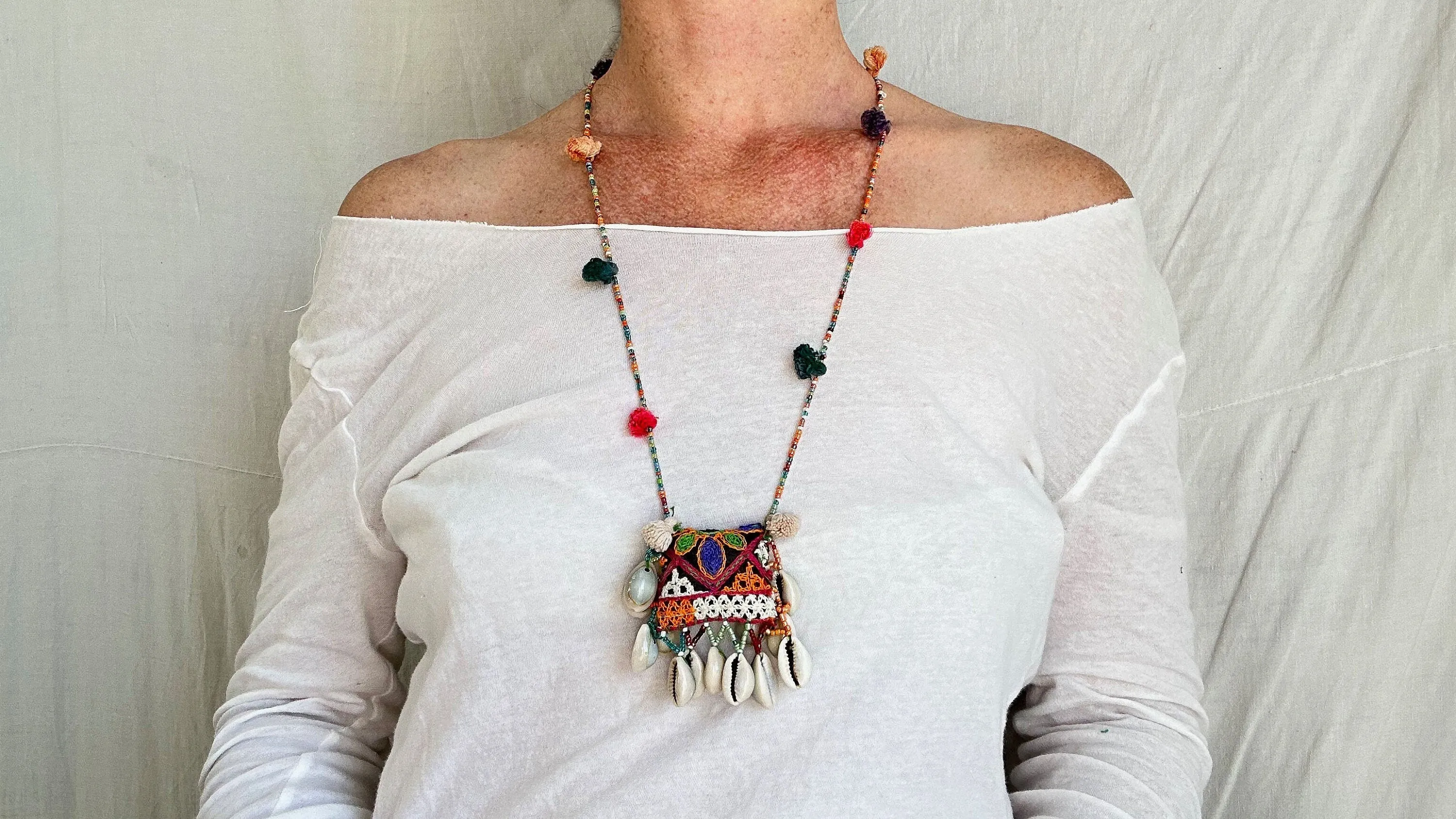 Beaded Banni Amulet Tribal Necklace. Gujarat. 0569